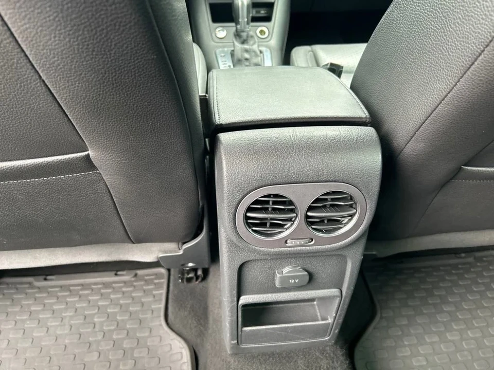 2017 Volkswagen Tiguan - Image 10 of 12