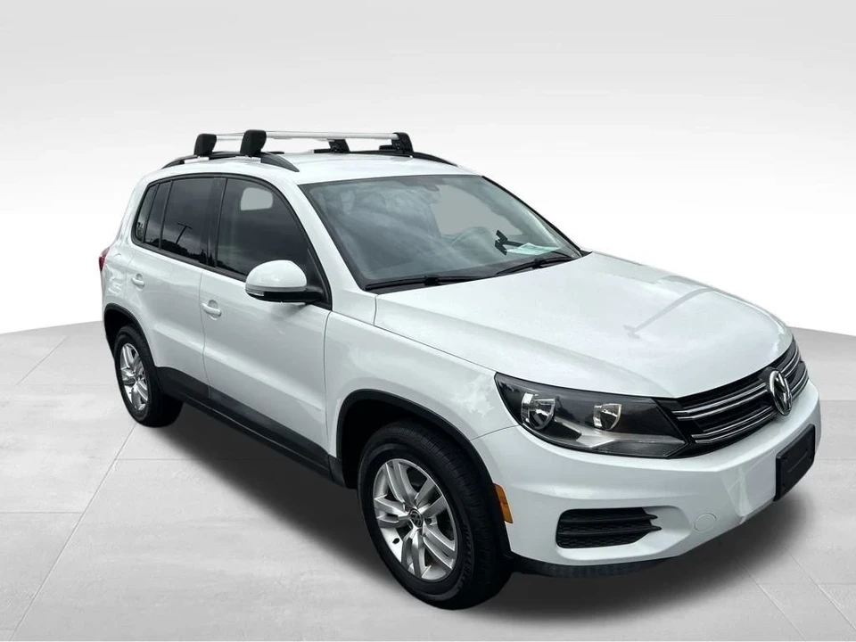 2017 Volkswagen Tiguan - Image 9 of 12