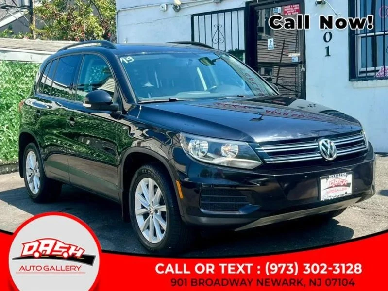 2017 Volkswagen Tiguan - Image 2 of 12