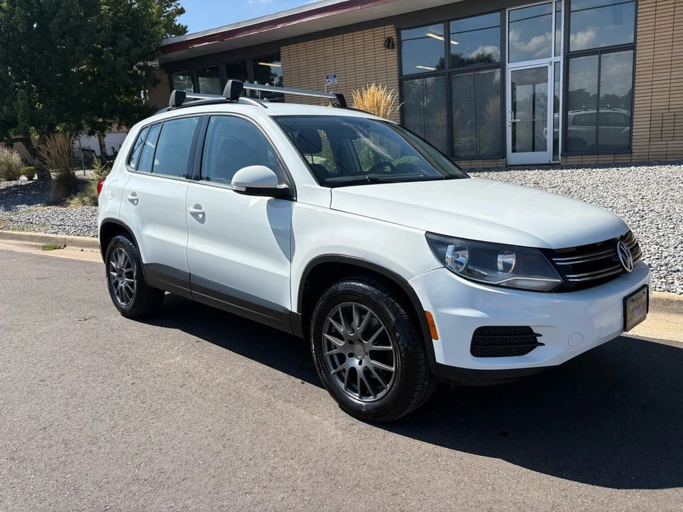 2017 Volkswagen Tiguan - Image 12 of 21