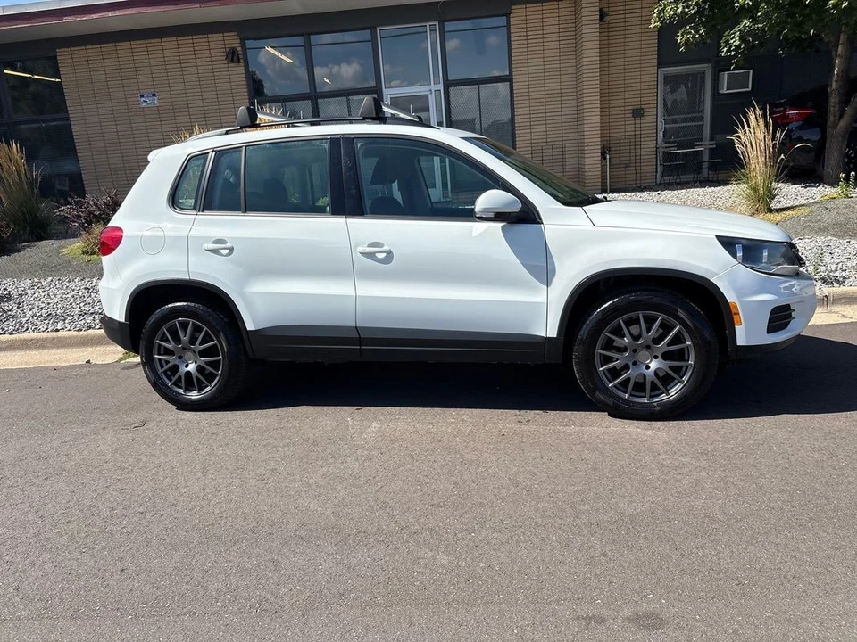 2017 Volkswagen Tiguan - Image 3 of 21