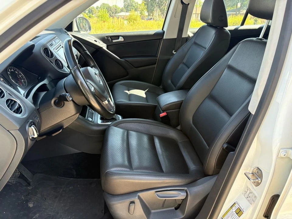 2017 Volkswagen Tiguan - Image 8 of 21