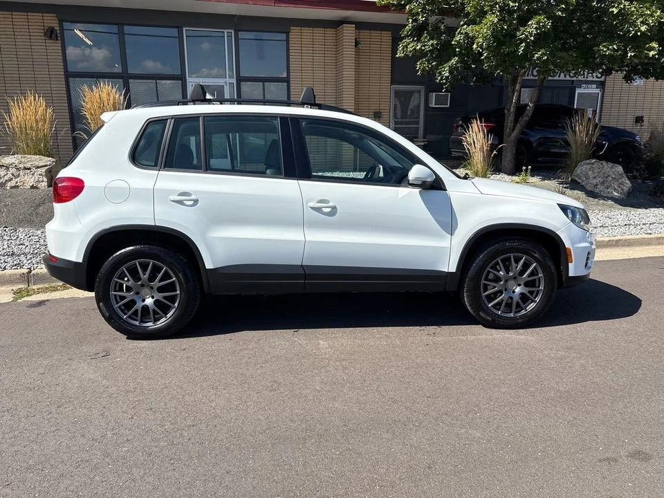 2017 Volkswagen Tiguan - Image 17 of 21