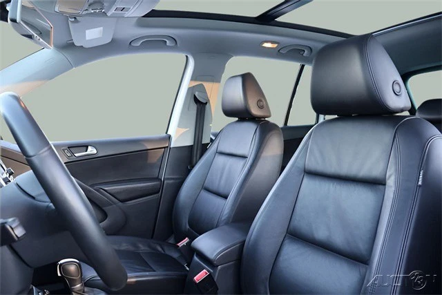 2017 Volkswagen Tiguan - Image 11 of 21