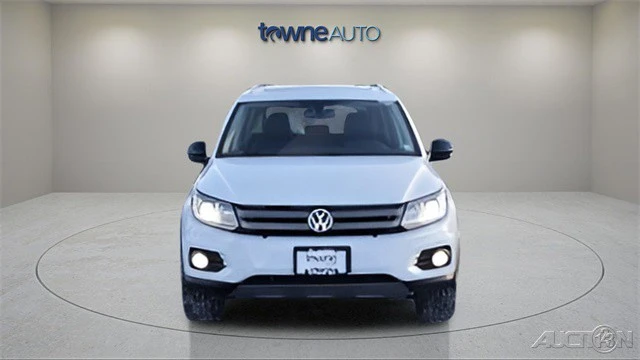 2017 Volkswagen Tiguan - Image 9 of 21