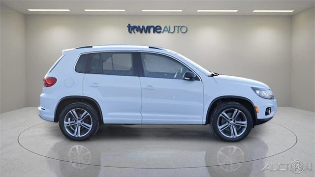 2017 Volkswagen Tiguan - Image 7 of 21
