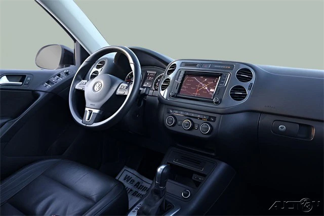 2017 Volkswagen Tiguan - Image 19 of 21