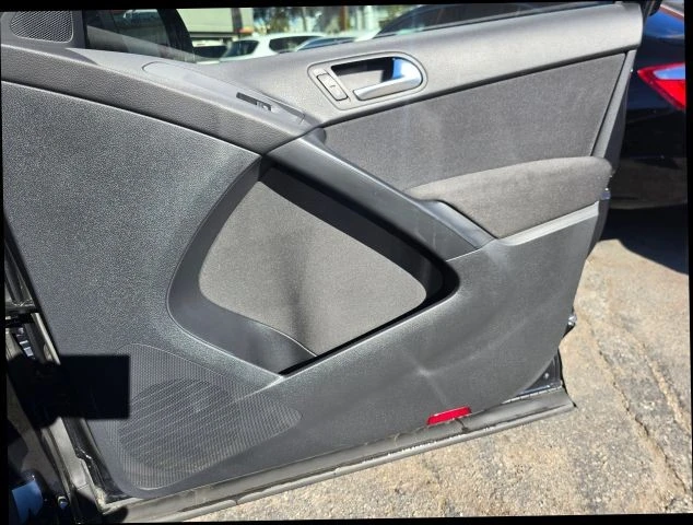 2017 Volkswagen Tiguan - Image 19 of 21