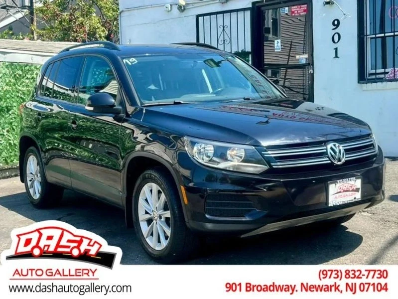 2017 Volkswagen Tiguan - Image 2 of 12