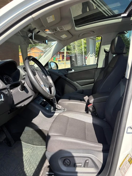 2017 Volkswagen Tiguan - Image 7 of 10