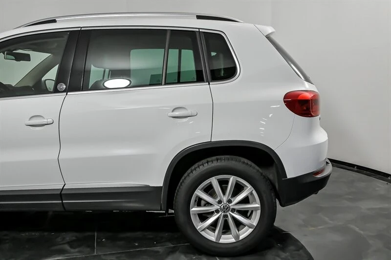 2017 Volkswagen Tiguan - Image 7 of 21