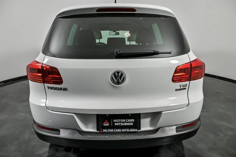 2017 Volkswagen Tiguan - Image 9 of 21