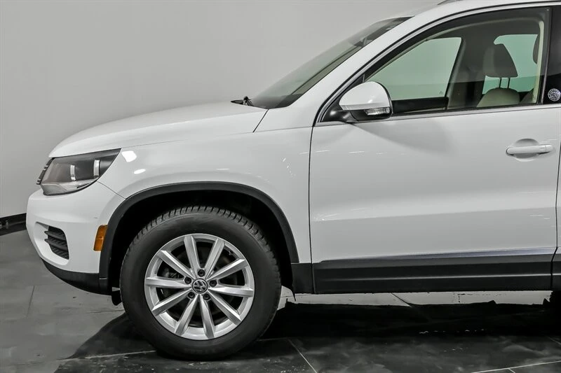 2017 Volkswagen Tiguan - Image 6 of 21