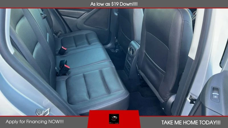 2017 Volkswagen Tiguan - Image 8 of 12