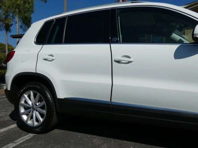 2017 Volkswagen Tiguan - Image 7 of 21