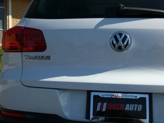 2017 Volkswagen Tiguan - Image 11 of 21