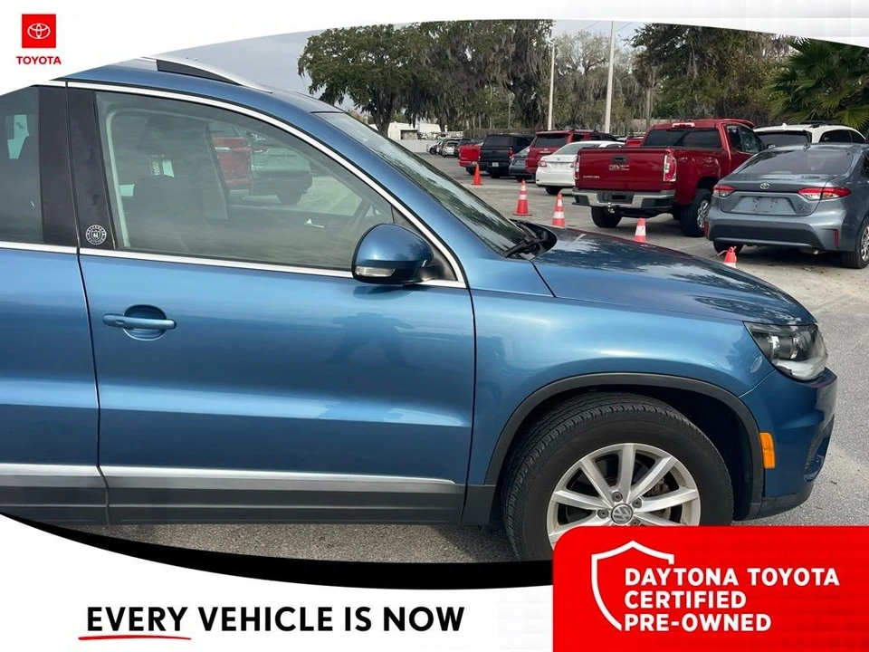 2017 Volkswagen Tiguan - Image 4 of 10