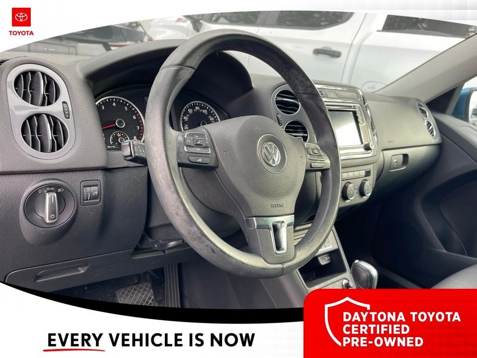 2017 Volkswagen Tiguan - Image 6 of 10