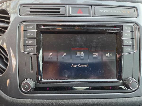 2017 Volkswagen Tiguan - Image 7 of 18