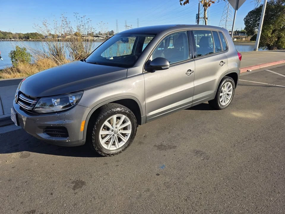 2017 Volkswagen Tiguan - Image 10 of 16