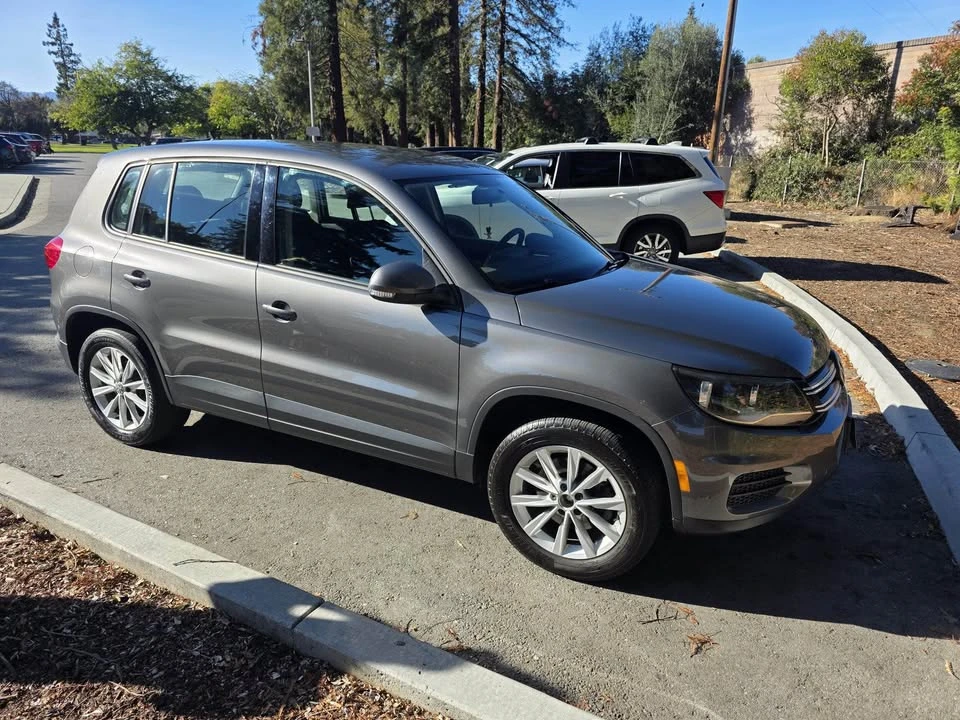 2017 Volkswagen Tiguan - Image 13 of 16