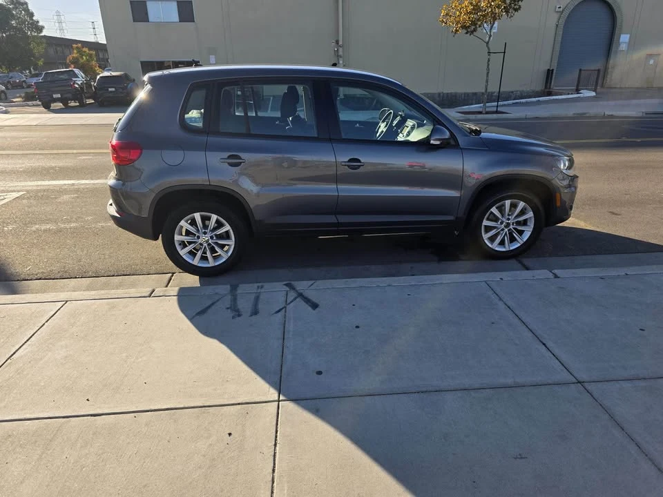 2017 Volkswagen Tiguan - Image 3 of 16