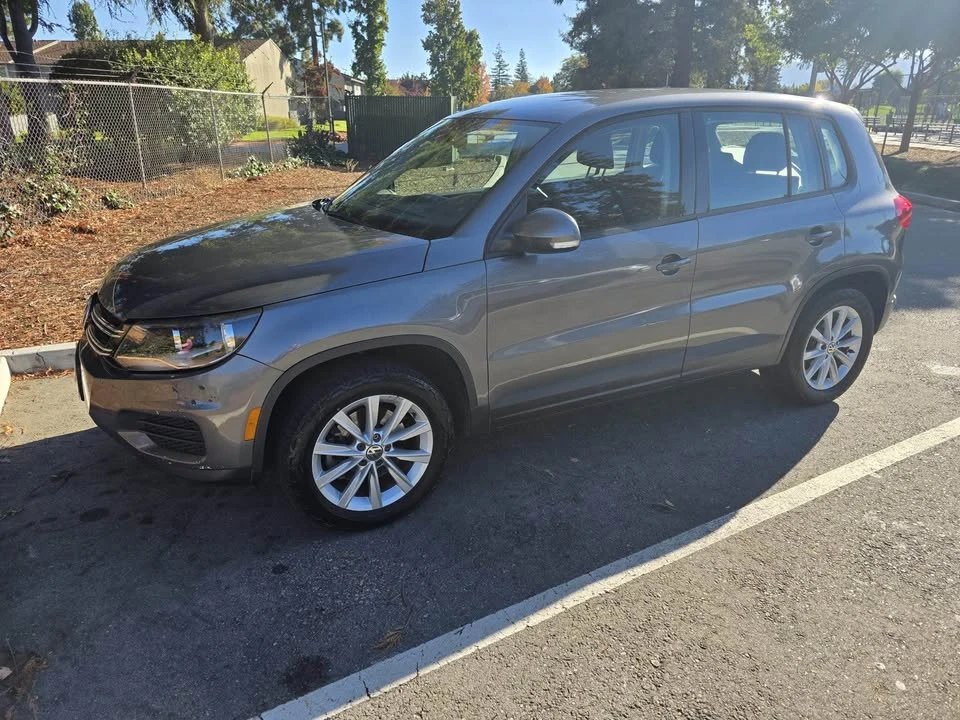 2017 Volkswagen Tiguan - Image 4 of 16