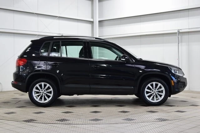 2017 Volkswagen Tiguan - Image 9 of 12