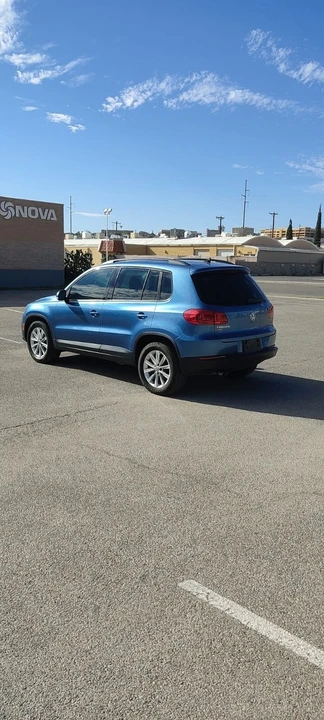2017 Volkswagen Tiguan - Image 7 of 11