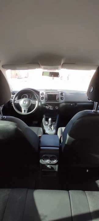2017 Volkswagen Tiguan - Image 10 of 11