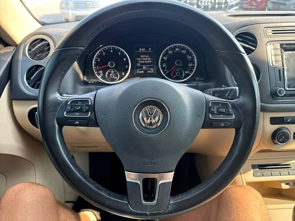2017 Volkswagen Tiguan - Image 8 of 14