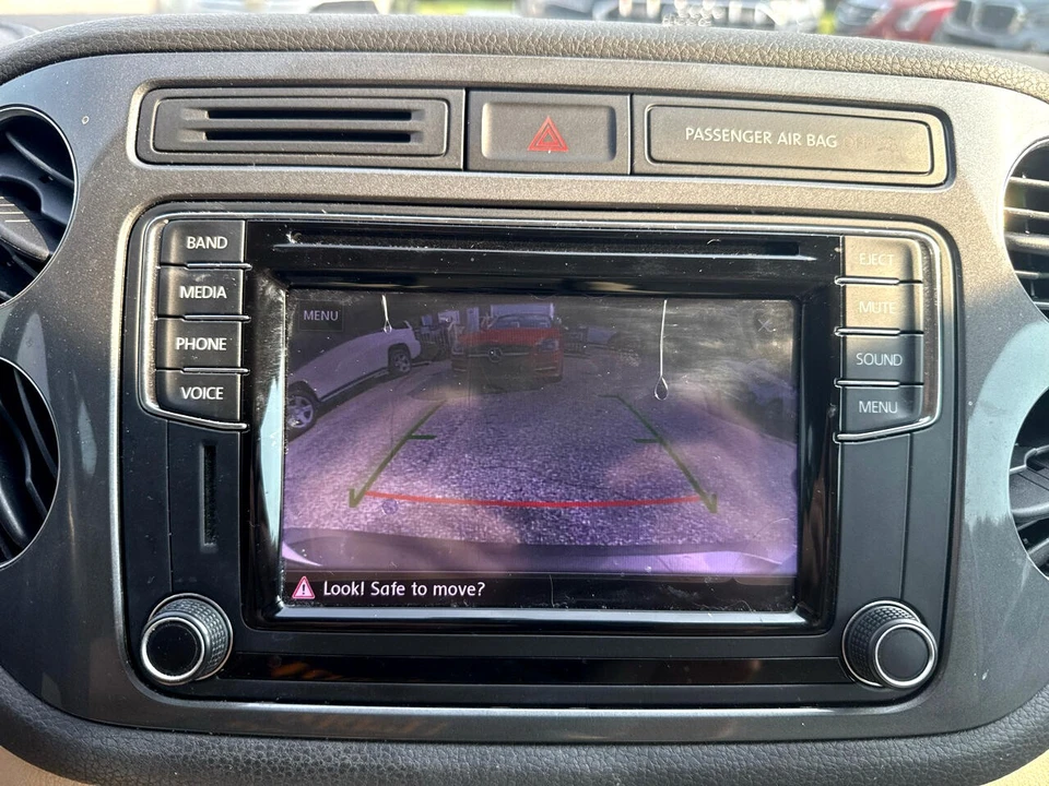 2017 Volkswagen Tiguan - Image 10 of 14