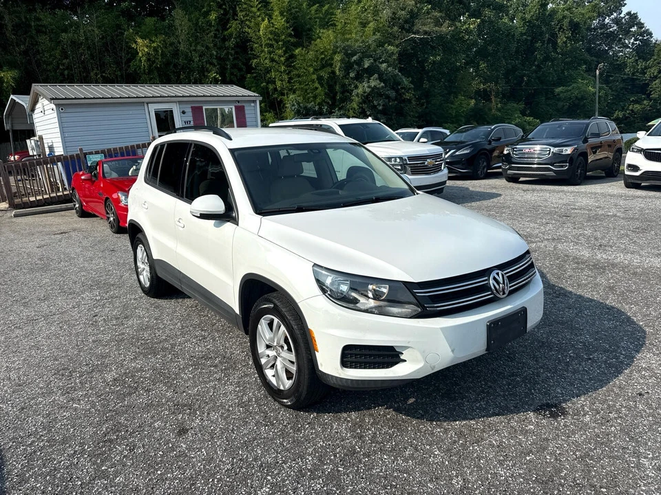 2017 Volkswagen Tiguan - Image 3 of 14