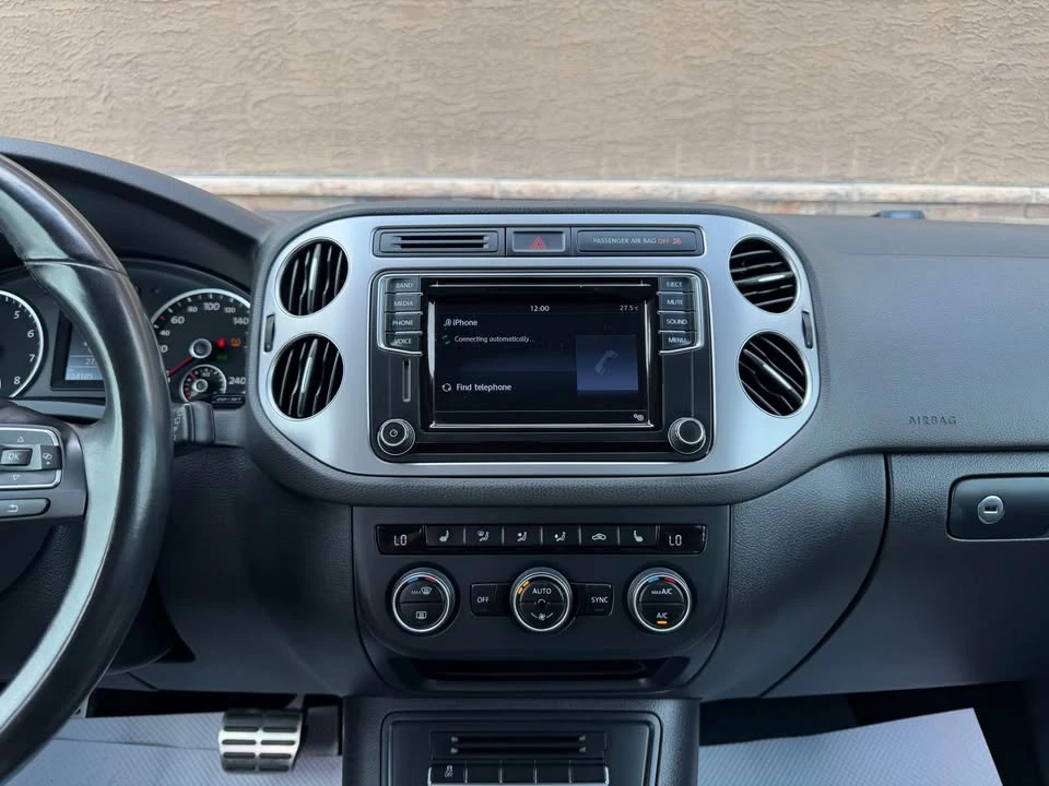 2017 Volkswagen Tiguan - Image 16 of 20