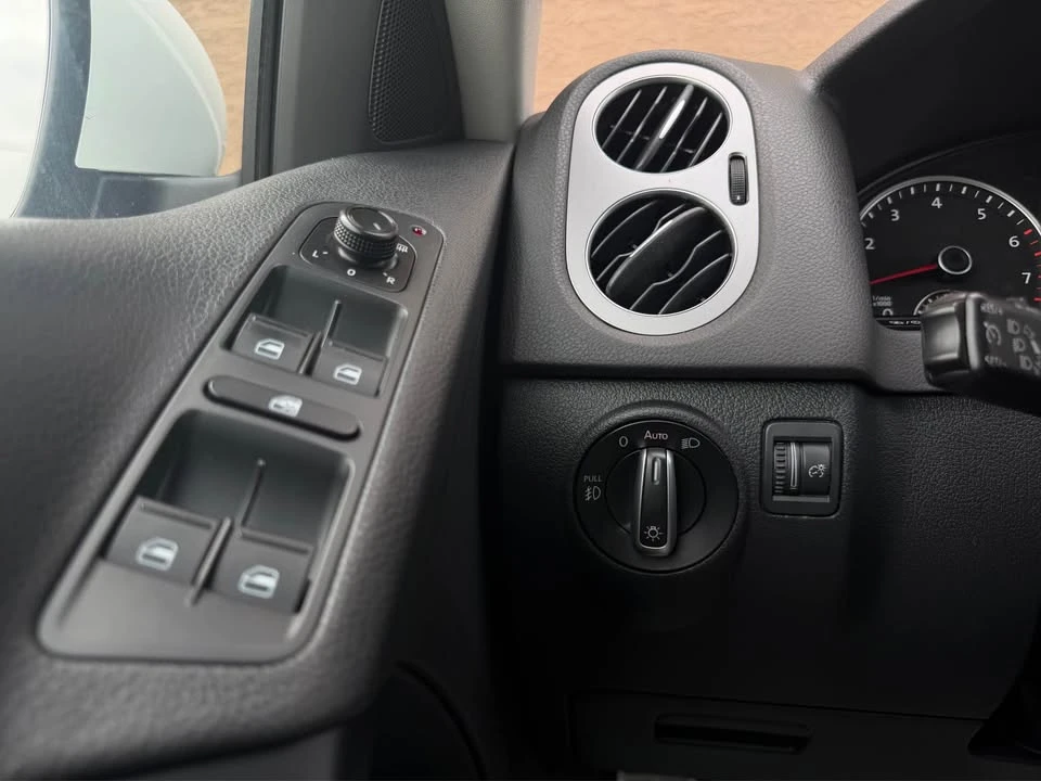 2017 Volkswagen Tiguan - Image 18 of 20