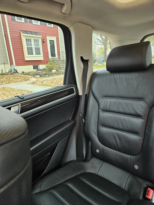 2017 Volkswagen Touareg - Image 13 of 15