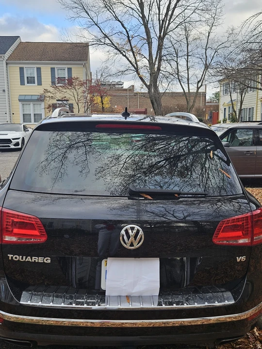 2017 Volkswagen Touareg - Image 6 of 15