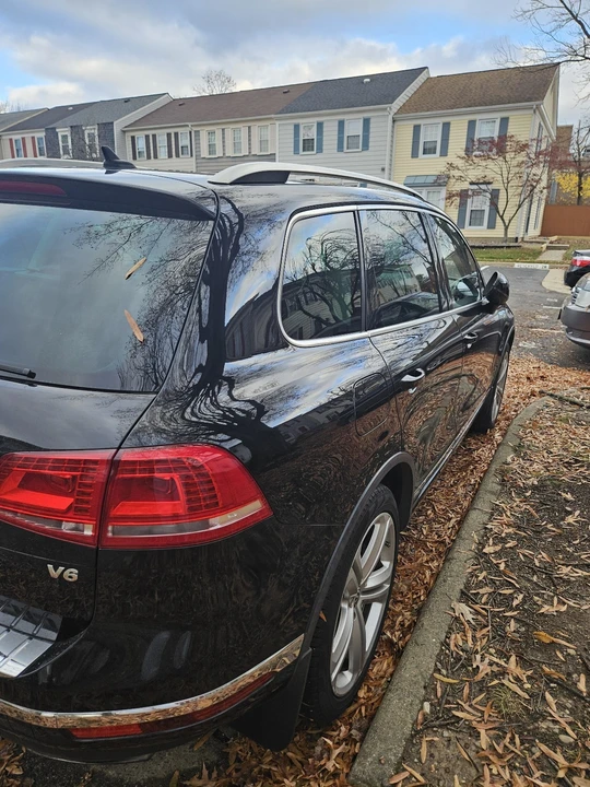 2017 Volkswagen Touareg - Image 7 of 15