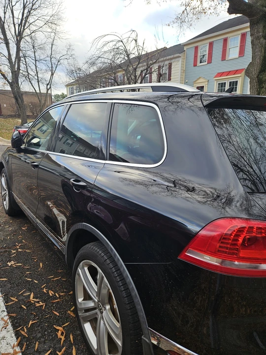 2017 Volkswagen Touareg - Image 5 of 15