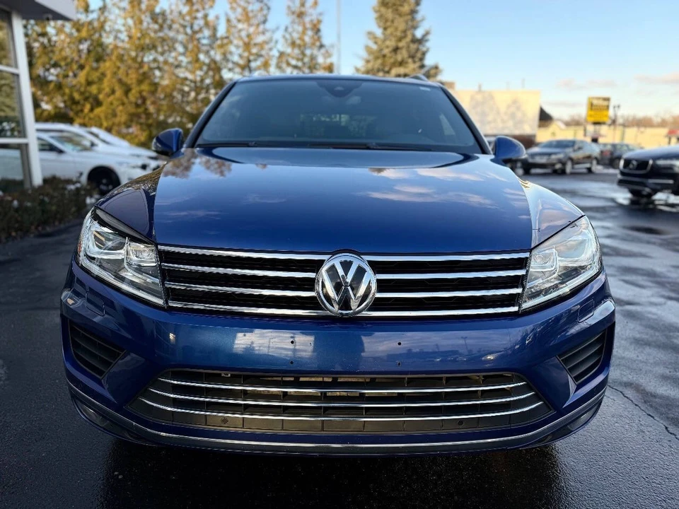 2017 Volkswagen Touareg - Image 8 of 21