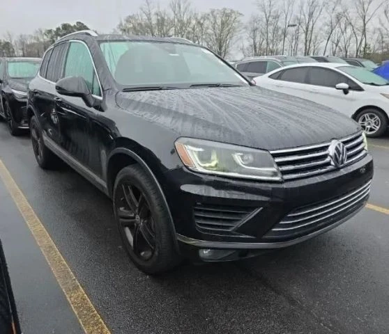 2017 Volkswagen Touareg - Image 2 of 7