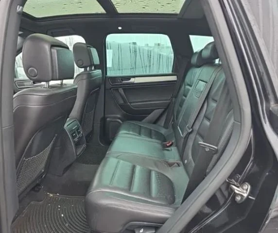 2017 Volkswagen Touareg - Image 6 of 7