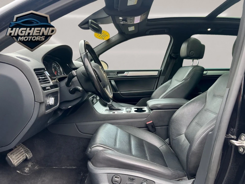 2017 Volkswagen Touareg - Image 12 of 21