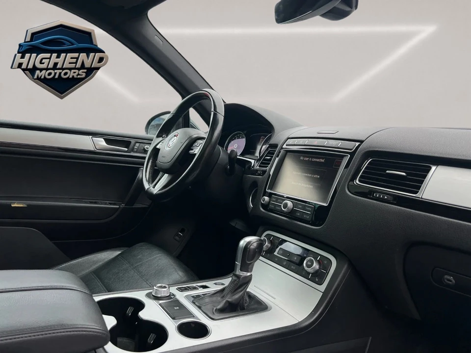 2017 Volkswagen Touareg - Image 19 of 21