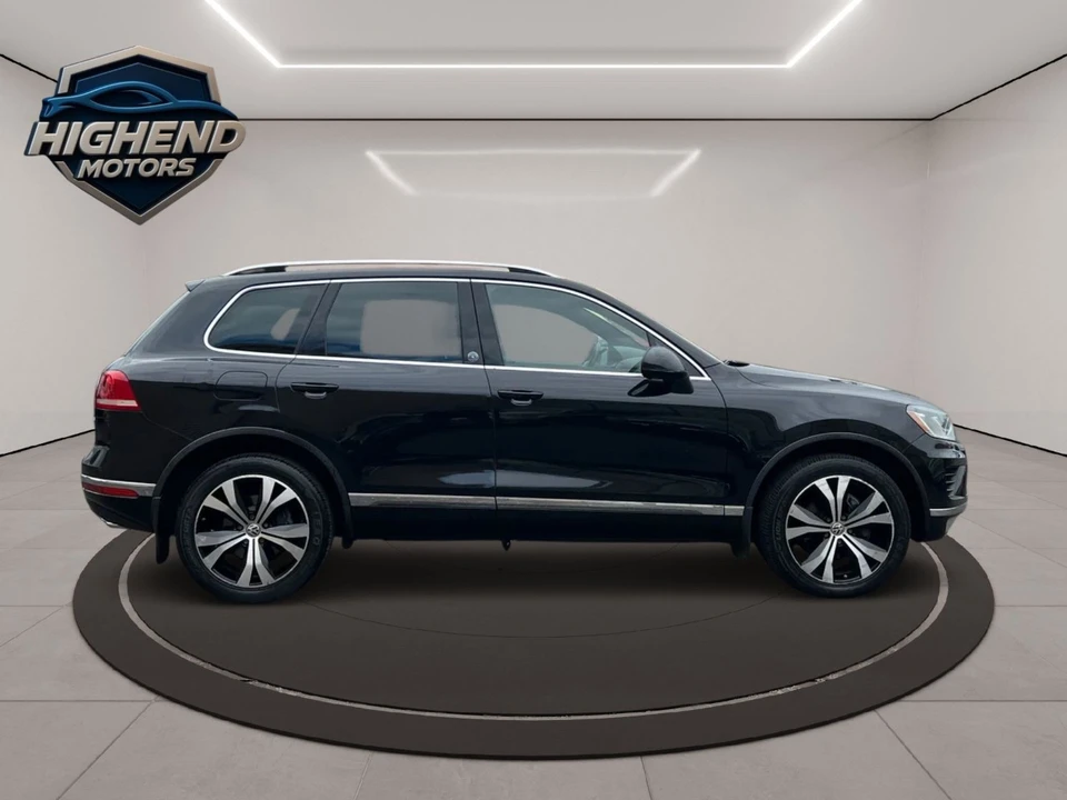 2017 Volkswagen Touareg - Image 7 of 21