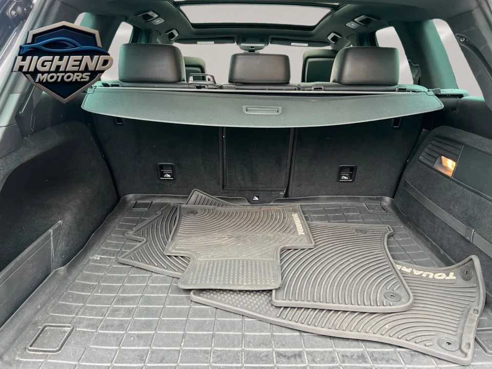 2017 Volkswagen Touareg - Image 16 of 21