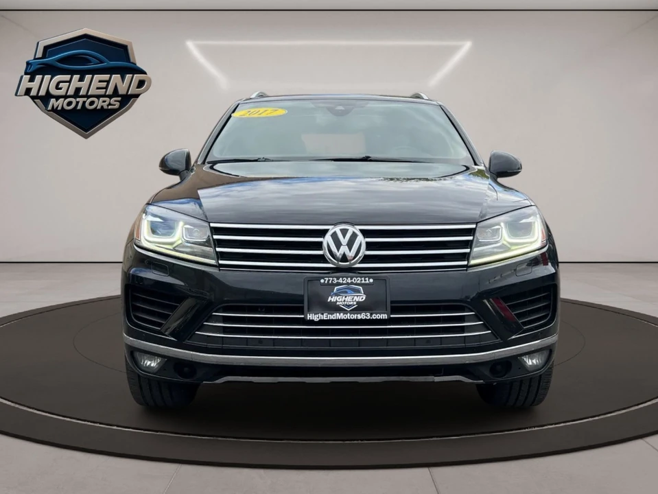 2017 Volkswagen Touareg - Image 9 of 21