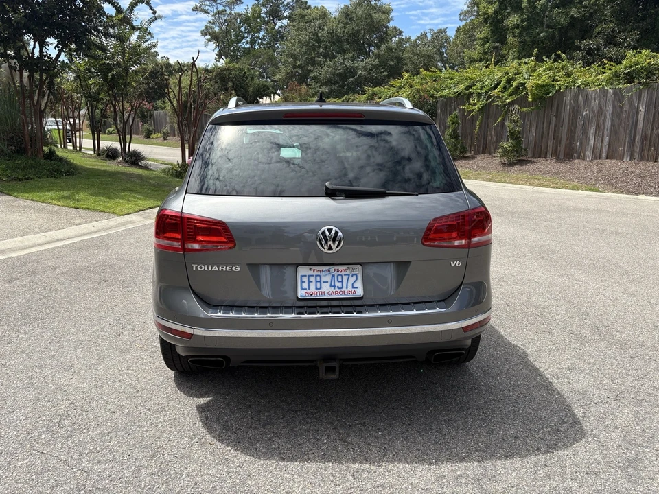 2017 Volkswagen Touareg - Image 9 of 21
