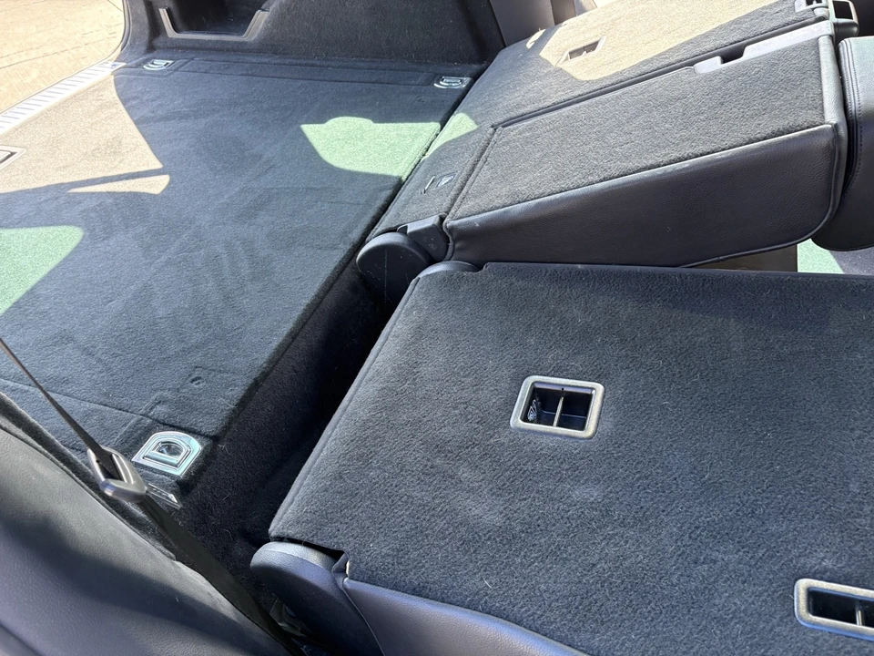 2017 Volkswagen Touareg - Image 14 of 21