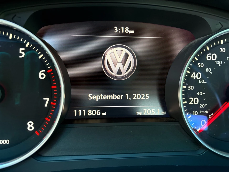 2017 Volkswagen Touareg - Image 17 of 21